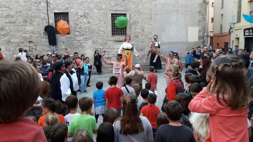L'acte va començar a la plaça dels Àlbers