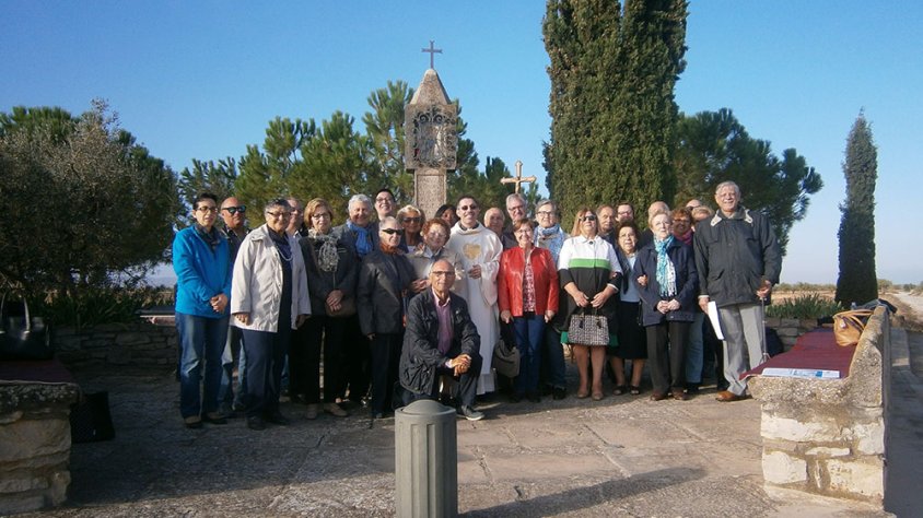 Foto de família dels participants al 32è Aplec dels Molars