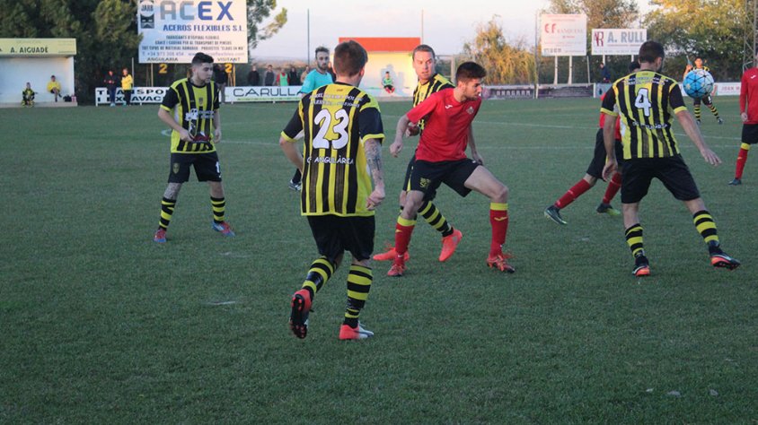 Un moment del partit de l'Angulària contra l'Arbeca