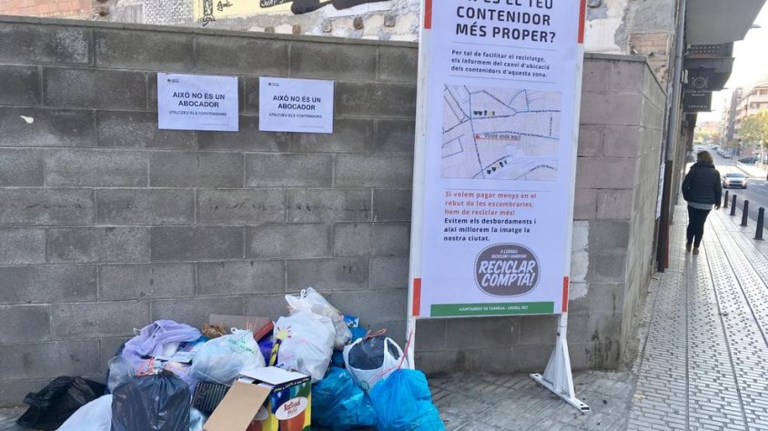 Bosses d'escombraries a terra