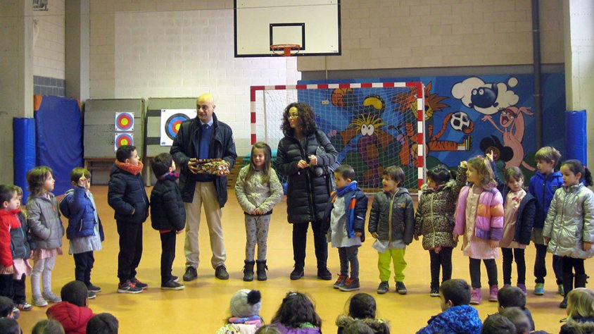 Lliurament de joguines als alumnes participants en la campanya
