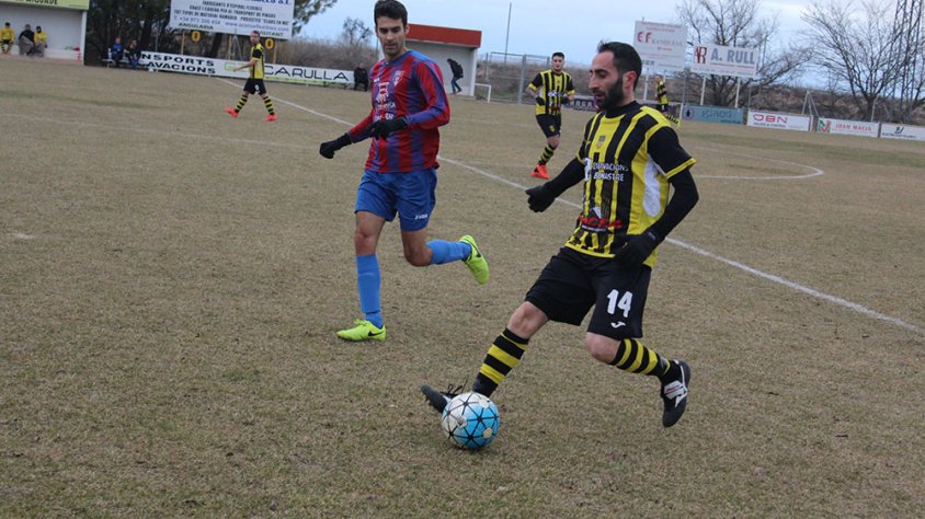Una imatge del partit contra el Torà