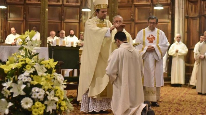 El bisbe de Solsona durant una cerimònia religiosa