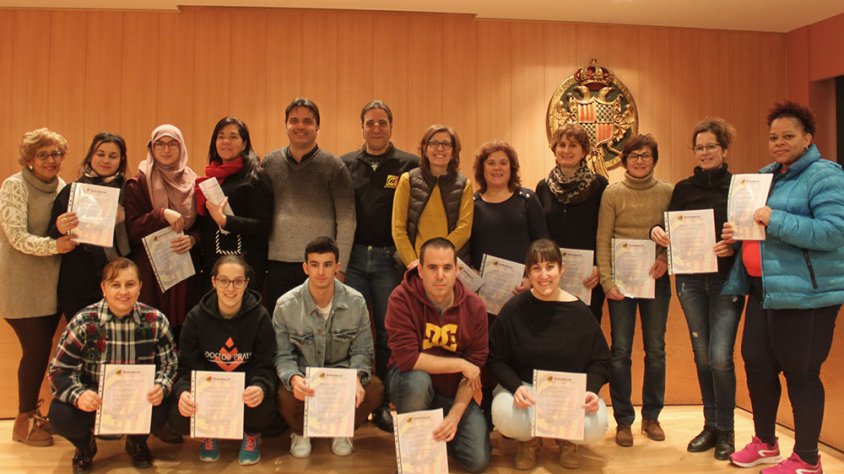 Acte de lliurament dels diplomes celebrat a la Sala de Plens de l'Ajuntament