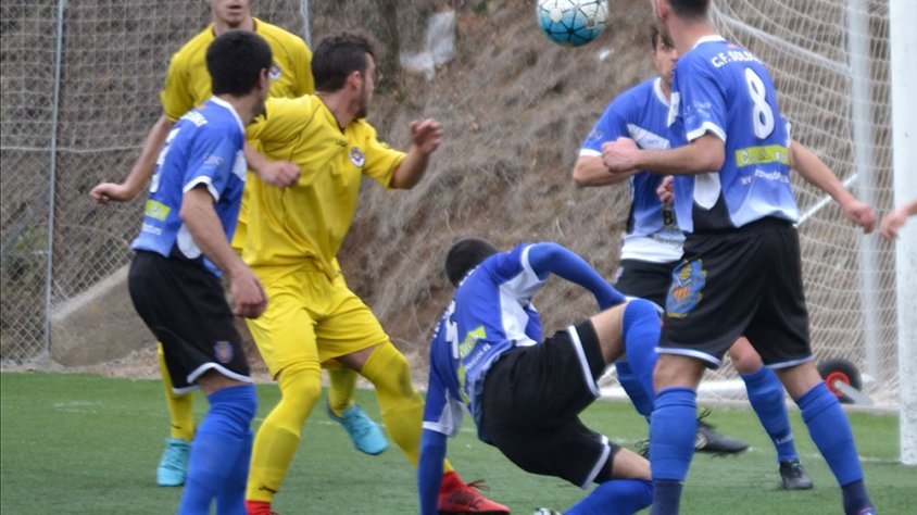 Un moment del partit