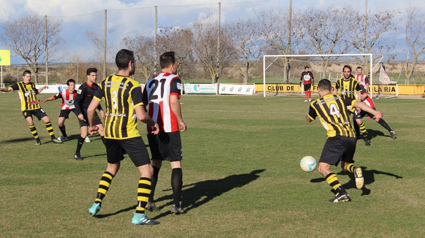 Un moment del partit contra el Bellcairenc