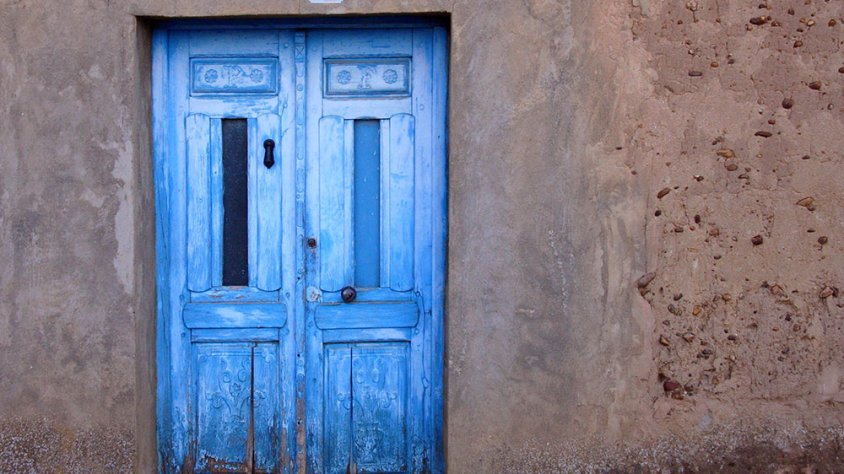 La porta d'una casa vella
