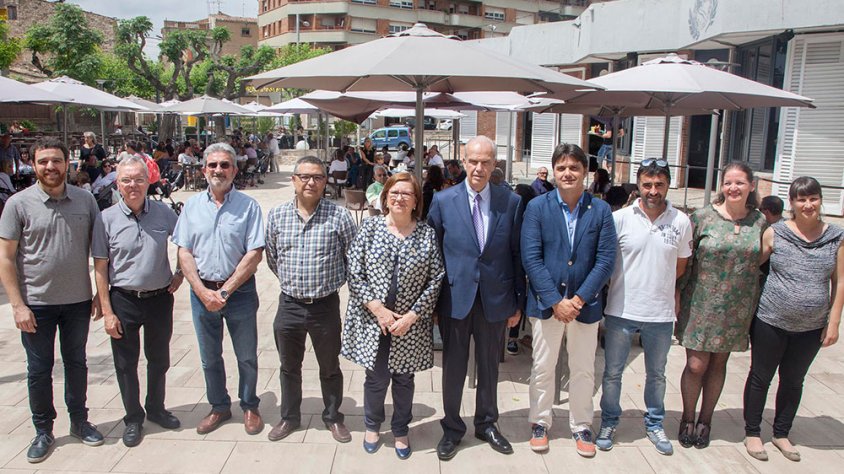 ornada inaugural de la terrassa de l'Ateneu amb presència d'autoritats locals i membres del Consell Central de l'Ateneu