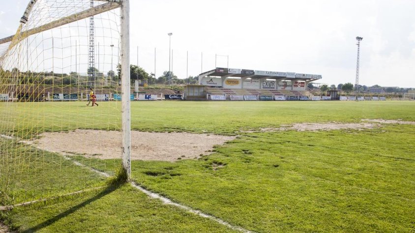 Estat actual de la gespa del camp de futbol