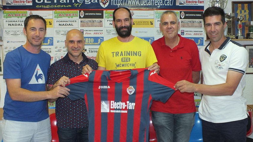 La presentació del nou entrenador del Tàrrega