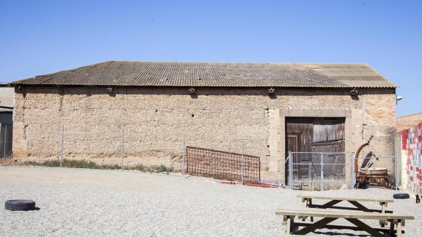 El magatzem de l'escola Santa Creu d'Anglesola