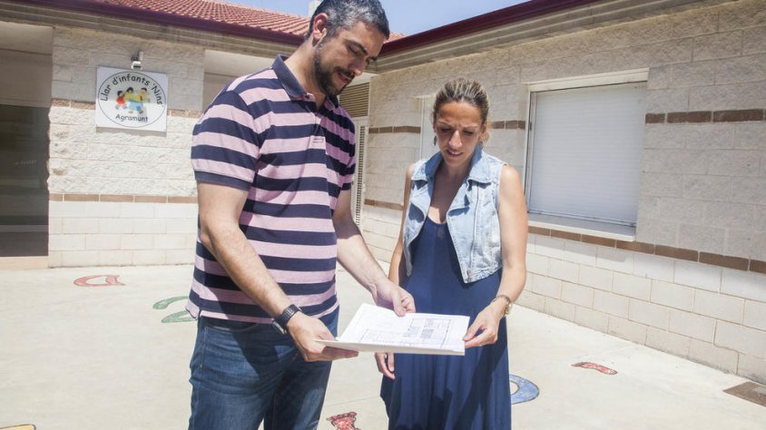 L'alcalde, Bernat Solé, i la regidora Silvia Fernández