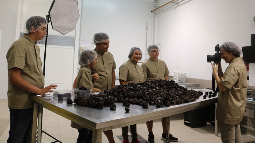 Una de les sessions de fotos a l'empresa Laumont per al calendari