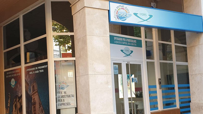 L'exterior de les oficines de Semat a Tàrrega