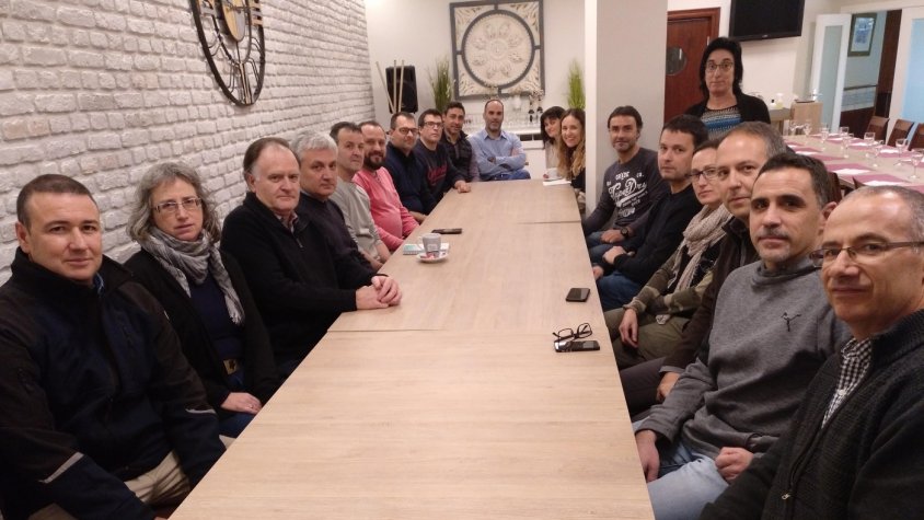 Membres de la plataforma es van reunir dijous passat per analitzar quines mesures emprenen