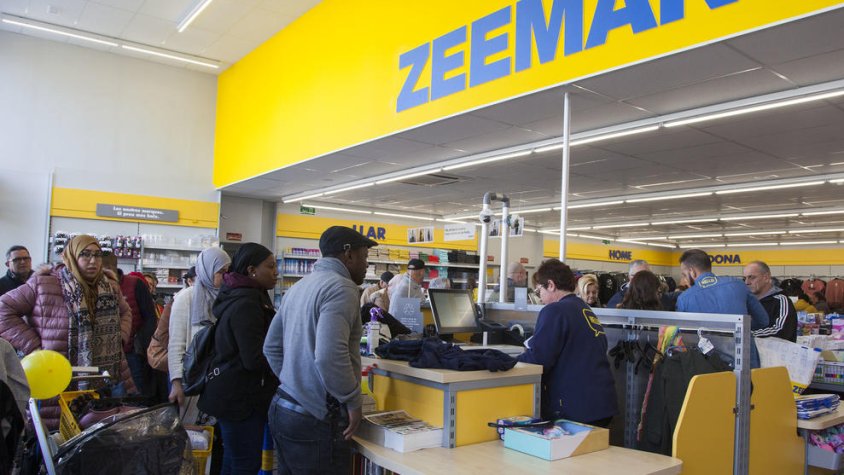 La botiga Zeeman va rebre el primer dia nombrós públic