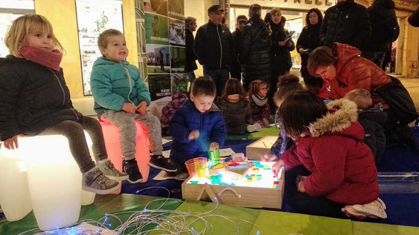 Imatge de l'acció per donar a conèixer la iniciativa que es va fer ahir al centre de Tàrrega