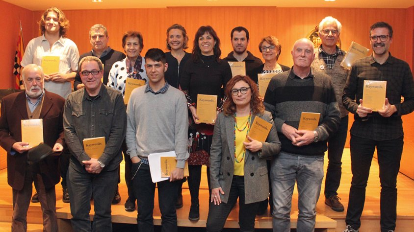 El volum es va presentar ahir amb l'assistència d'alguns dels autors que signen els articles que recull