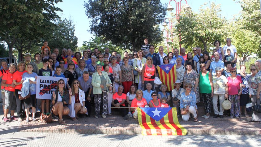 Imatge dels participants en l'acte institucional de la Diada
