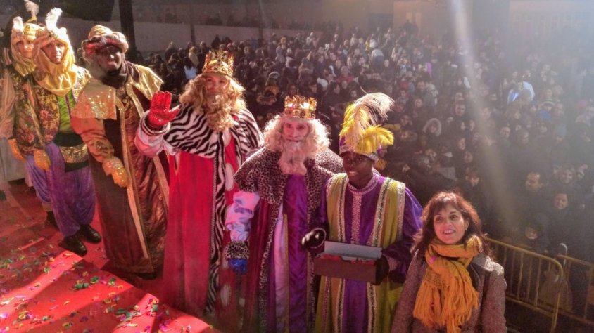 Imatge del final de la Cavalcada a la plaça de les Nacions Sense Estat