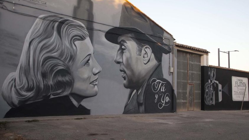 Mural de pel·lícula al Cinema Flotats de Tornabous