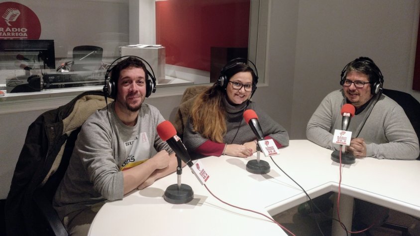 Nüria Llinàs i representants de les empreses que han fet possible l'app ahir van explicar la iniciativa a Ràdio Tàrrega