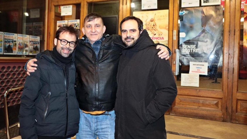 La projecció a Tàrrega va comptar amb els directors i l'actor principal, que va viure sis anys al carrer