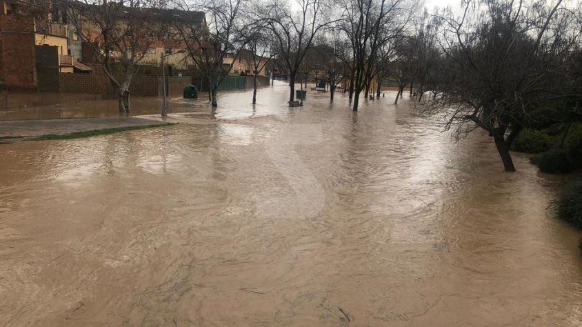 El riu Sió, desbordat aquest dijous a Agramunt