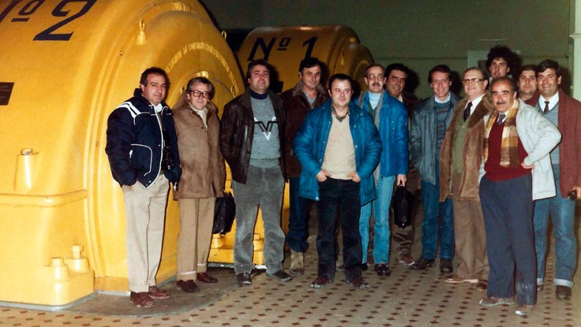 Grup d'electricistes targarins a la Central de Capdella, Novembre 1984