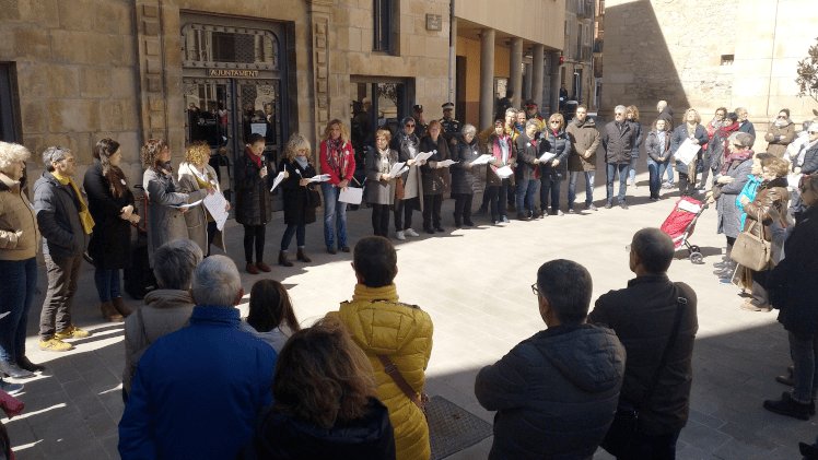 Lectura del manifest aquest matí a la plaça Major de Tàrrega