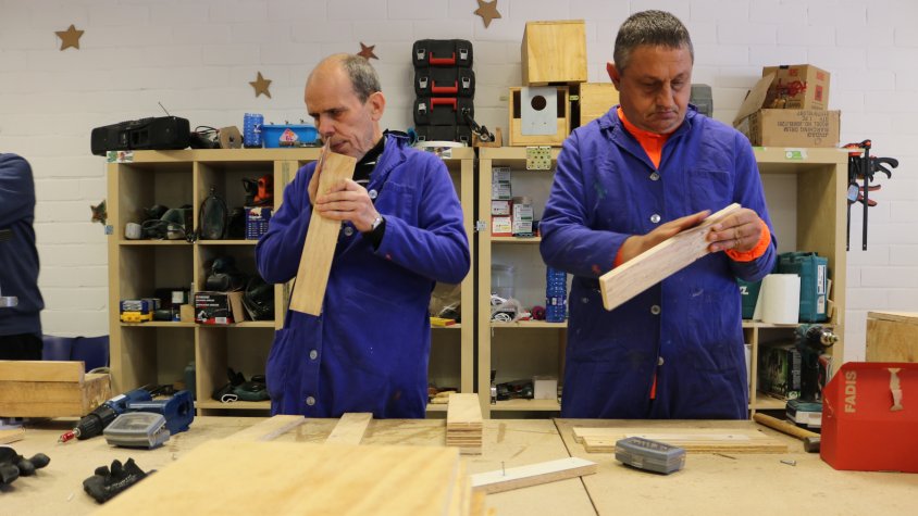 L'àrea de fusteria del Grup Alba fabricant caixes niu