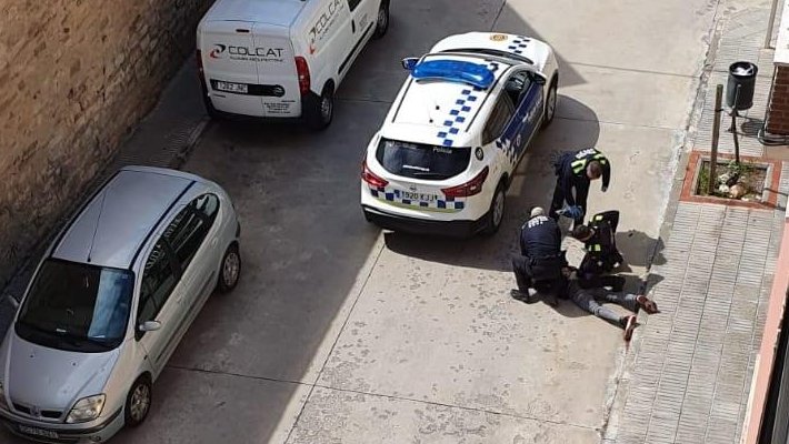 Moment de l'arrest ahir a un menor a Tàrrega