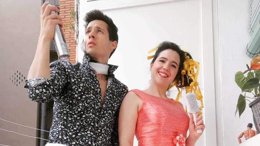 Cada dia al compte d'Instagram pengen una foto amb la disfressa que han preparat per aquella sessió