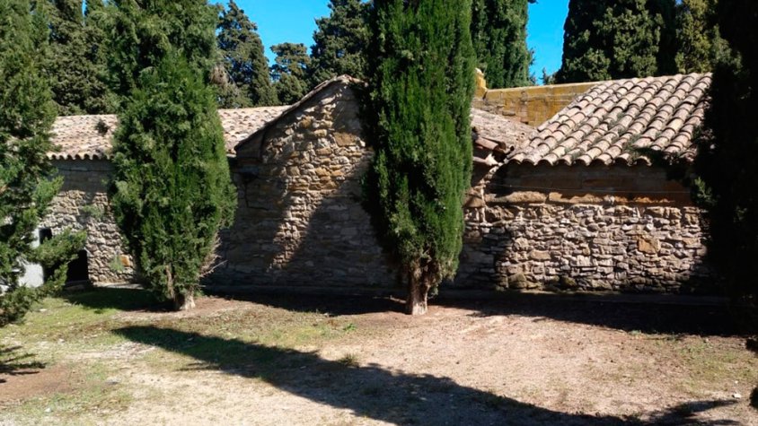 Espai del cementiri reservat per a enterraments musulmans