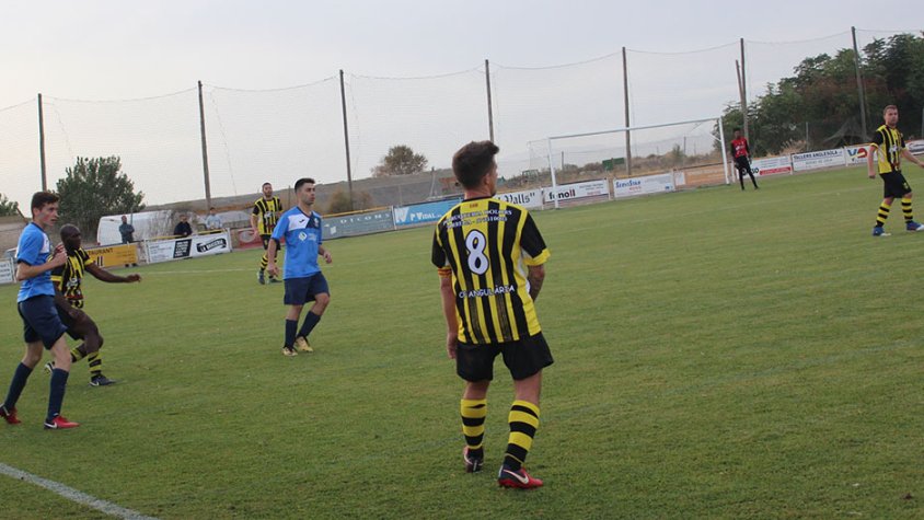 Un moment del partit contra l'Ivars d'Urgell
