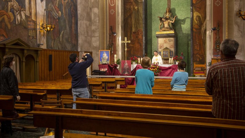 L’església de Tàrrega va iniciar ahir la Novena en honor a les Santes Espines i la Mare de Déu de l’Alba