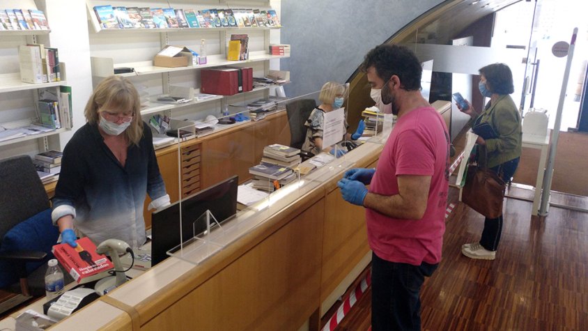 Alguns dels primers usuaris que ha rebut avui l'equipament