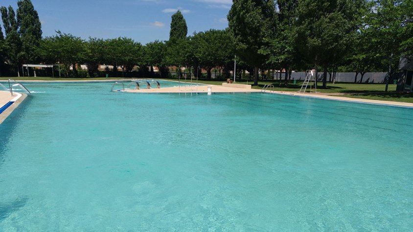 La posada a punt de les piscines marxa a bon ritme