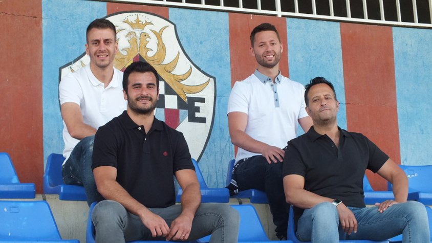 Els membres de l'staff tècnic de la UE Tàrrega