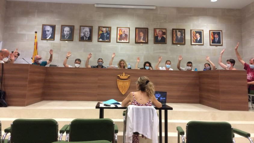 El ple es va celebrar presenciament