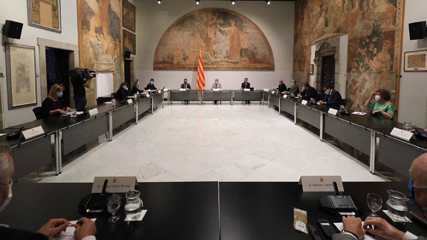 Reunió del Govern amb el Consell de Cambres, el 7 de juliol