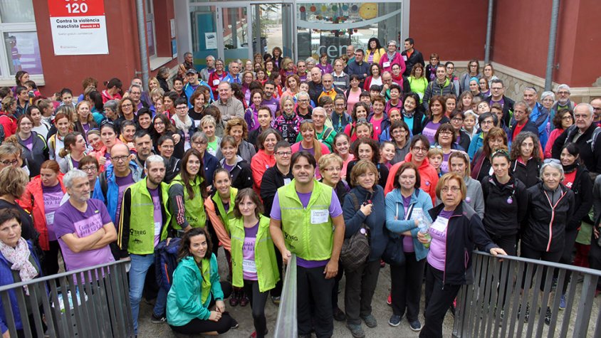 Fotografia de grups dels participants en la caminada