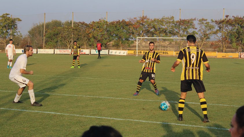 Un moment del partit contra el Butsènit