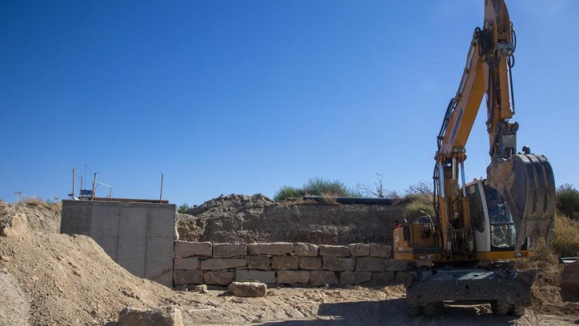 L’associació d’agricultors completa l’obra amb un mur