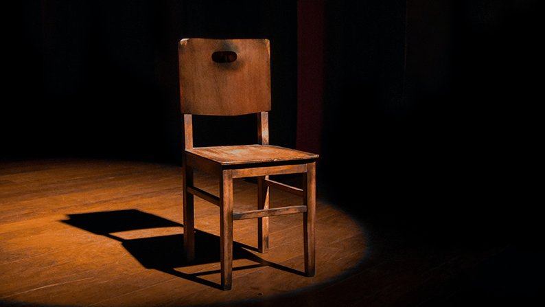 TEATR(ES)