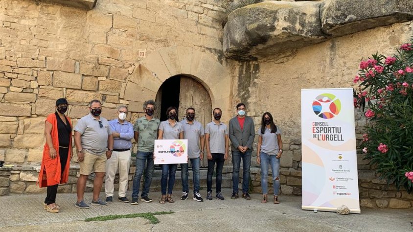 Autoritats i directius, durant la presentació