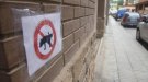 Cartells contra el pipí dels gossos a Tàrrega