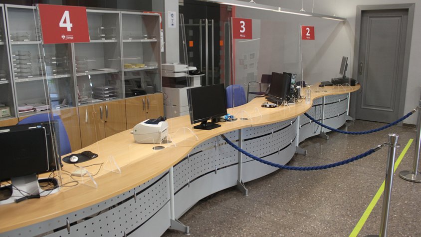 Un dels taulells d'atenció de l'OAC