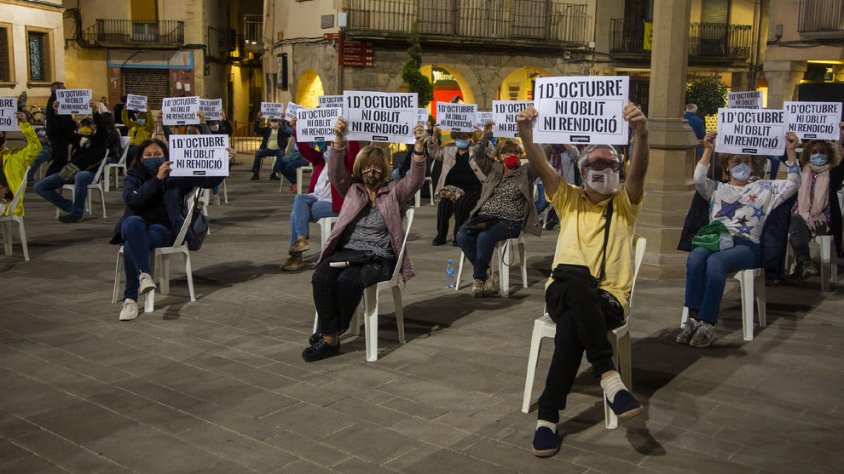 Imatge de l'acte celebrat ahir al vespre a la plaça Major