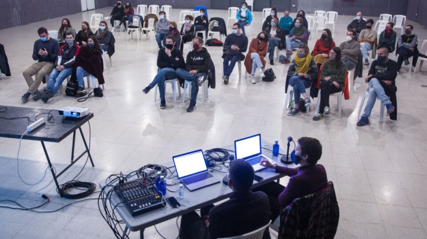 Imatge de la conferència debat d'ahir